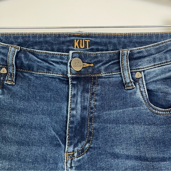 KUT from the Kloth Boyfriend Jeans – Mid Wash – Size 6 - Picture 5 of 10